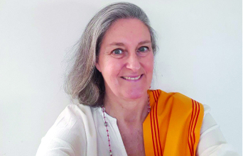 Η Εύα Καραϊτίδη, από τις εκδόσεις Εστία