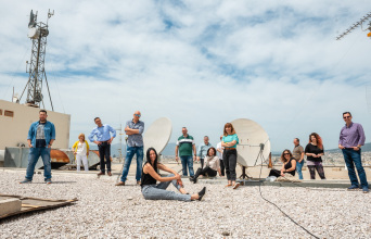 Οι άνθρωποι πίσω απο το Ertflix