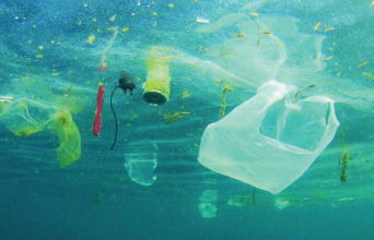 Ρύπανση της θάλασσας από πλαστικά είδη μίας χρήσης