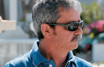 H Μύκονος του ∆ηµήτρη Ρουσουνέλου