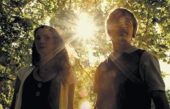 Οι Moa Bones αναζητούν το φως