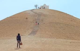 Στιγμιότυπο από την ταινία «Το θαύμα ενός Αγνώστου Αγίου»