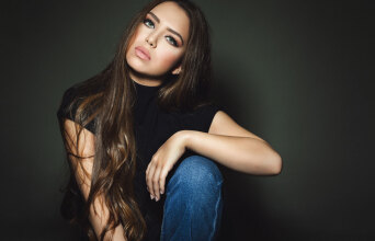 Νικόλ Σαραβάκου