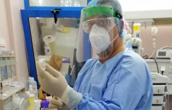 Νοσηλευτής σε Μονάδα Εντατικής Θεραπείας