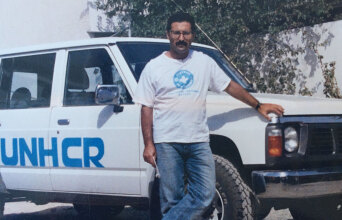 Ο Θεόφιλος Ρόζεμπεργκ στην Πρίστινα (Κόσοβο)