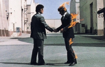 Λεπτομέρεια από το εξώφυλλο του άλμπουμ "Wish You Were Here" των Pink Floyd