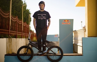 Γιώργος Νταβουτιάν