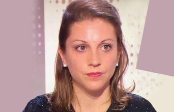 Anne-Clementine Larroque