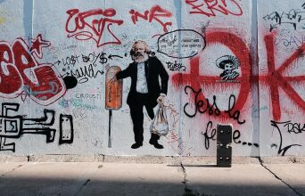 Γκράφιτι με τον Καρλ Μαρξ