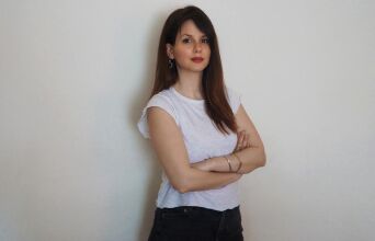 Η εικαστικός Ηλέκτρα Μάιπα