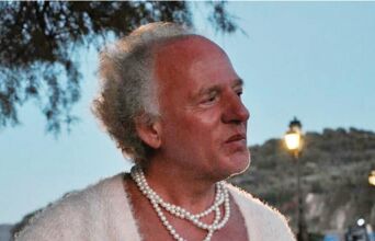 Ο Δημήτρης Καλογιάννης, γνωστότερος και ως Δήμητρα της Λέσβου.