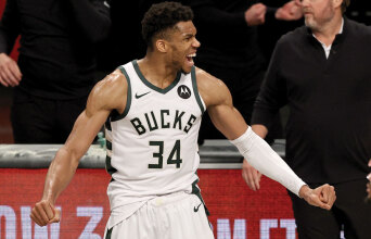 Γιάννης Αντετοκούνμπο