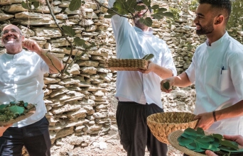 Ο Τάσος Μαντής στην Galazia Hytra της Πάρου