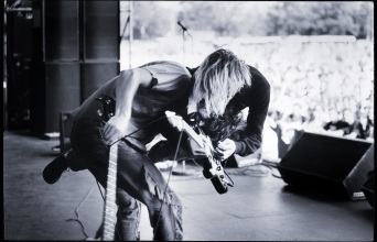 Kurt Cobain και Krist Novoselic σε συναυλία των Nirvana, Pukkelpop Festival, Βέλγιο, 25 Αυγούστου 1991