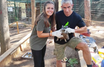 Ο Νικήτας Γαβαλάς και η Κατερίνα στο κέντρο επανένταξης της ΑΝΙΜΑ