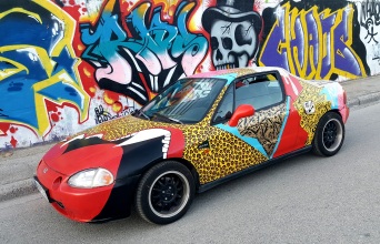 Αυτοκίνητο που έχει επιζωγραφιστεί 