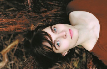 Η Hildur Gudnadottir.