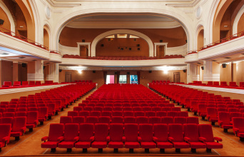 Η άθικτη από την φωτιά αίθουσα του κινηματογράφου Αττικόν