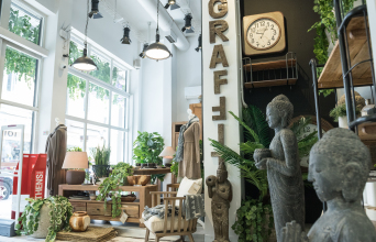 Έπιπλα και διακοσμητικά στο κατάστημα Graffito