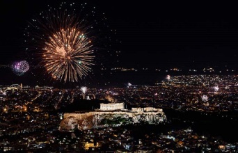 Χριστούγεννα στην Αθήνα: Υποδοχή του νέου έτους με event-έκπληξη.