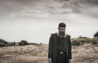 O Άρης Σερβετάλης στην ταινία Ο Άνθρωπος του Θεού