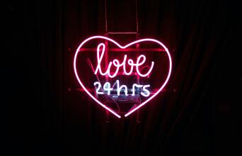 Άγιος Βαλεντίνος η Black Friday του Φεβρουαρίου