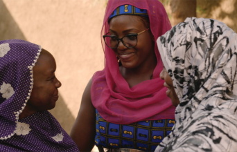 Σκηνη από την ταινία Δεσμοί Γυναικών.