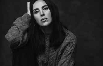 Φωτογραφία της τραγουδίστριας Jamala από την Ουκρανία.