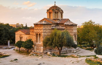 Παλαιότερη φωτογραφία των Αγίων Αποστόλων.