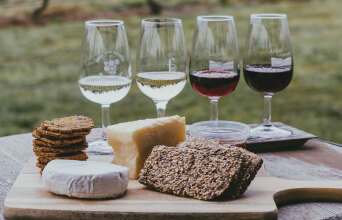 7 κρασιά για να ερωτευτείς το καλοκαίρι