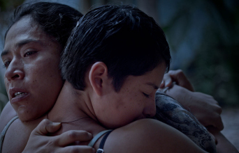 «Νύχτα της φωτιάς (Prayers for the Stolen)» της Τατιάνα Χουέζο