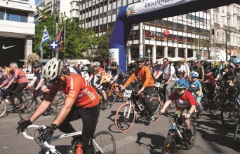 Στιγμιότυπο από προηγούμενη διοργάνωση του Ποδηλατικού Γύρου της Αθήνας. 
