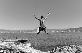 Viewmaster: Ο Νίκος Αλιάγας φωτογραφίζει το καλοκαίρι