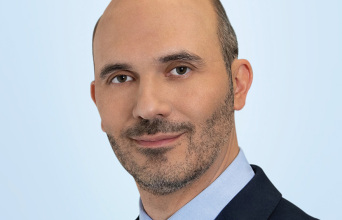 Παντελής Μαραβέας, Βοηθό Γενικό Διευθυντή Retail Segments της Εθνικής Τράπεζας.