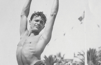 Ο Αλέξανδρος Ιόλας στις Κάννες, 1936, όταν ήταν επαγγελματίας -και πολλά υποσχόμενος- χορευτής (αρχείο Ε.Κ.Ι.)