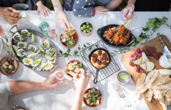 10 στέκια για τον Αύγουστο στην Αθήνα