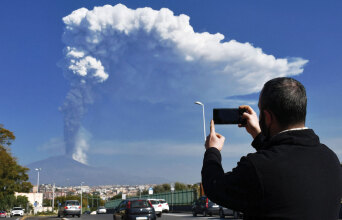 Έκλεισε το αεροδρόμιο της Κατάνιας έπειτα από έκρηξη της Αίτνας