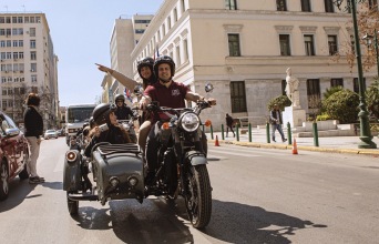 Βόλτα με μηχανές