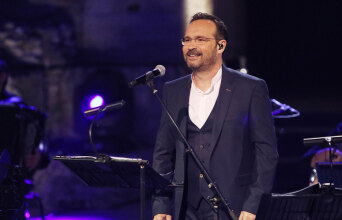 Κώστας Μακεδόνας