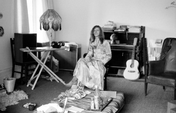 Τι περιλαμβάνει το συλλεκτικό box set για τον David Bowie «Divine Symmetry»