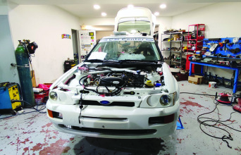 Ford Escort RS Cosworth της MLP 