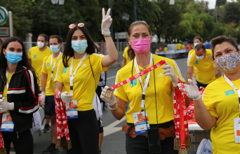 Εθελοντές κατά τη διάρκεια της διοργάνωσης. 