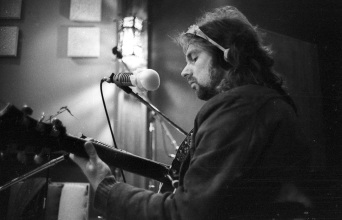 Το νέο άλμπουμ του Van Morrison, «Moving On Skiffle» κυκλοφορεί στις αρχές του 2023: Η επιστροφή του τραγουδοποιού στο ιδίωμα του skiffle.