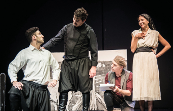 «Ayşem» της θεατρικής ομάδας Splish-Splash σε σενάριο - σκηνοθεσία JohnnyO (Γιάννης Οικονομίδης) στο θέατρο Άλφα - Ληναίος-Φωτίου