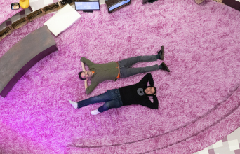 «Στρέλλα»: Συνέντευξη με τον Μιχάλη Παρασκάκη και τον Γιώργο Κουτλή για την όπερα δωματίου που κάνει πρεμιέρα στην Εναλλακτική Σκηνή