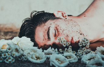 Η τραυματισμένη τρυφερότητα των αγοριών