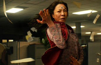 Η ταινία «Τα πάντα όλα» και ο θρίαμβός της στα βραβεία Όσκαρ, τα νέα τραγούδια των Telescope, Molyneaux, Alkyone.