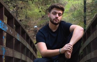 Ο τραγουδοποιός Νίκος Χριστόπουλος