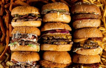 12 στέκια στην Αθήνα για street food