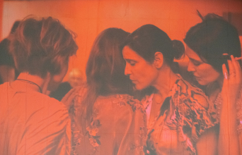 Ο εμβληματικός Γερμανός σκηνοθέτης Φρανκ Κάστορφ για πρώτη φορά στην Επίδαυρο καταθέτει τη δική του ματιά στη "Μήδεια"